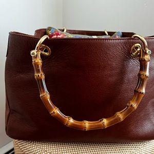 Great leather bag with bamboo handles